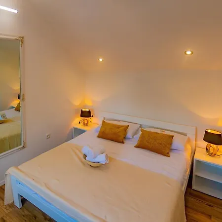 Ferienhaus Mit Privatpool Fur 5 Personen Ca 80 Qm In Drnis, Dalmatien Dalmatinisches Hinterland Holiday home