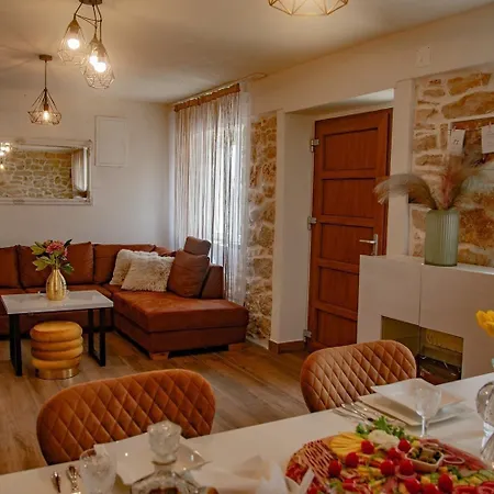 Ferienhaus Mit Privatpool Fur 5 Personen Ca 80 Qm In Drnis, Dalmatien Dalmatinisches Hinterland Holiday home Drnis
