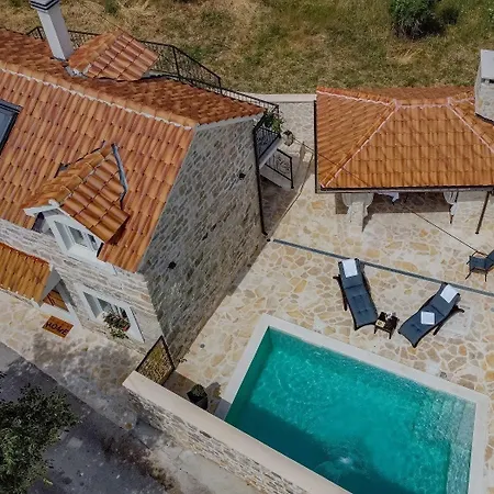 Ferienhaus Mit Privatpool Fur 5 Personen Ca 80 Qm In Drnis, Dalmatien Dalmatinisches Hinterland Holiday home *